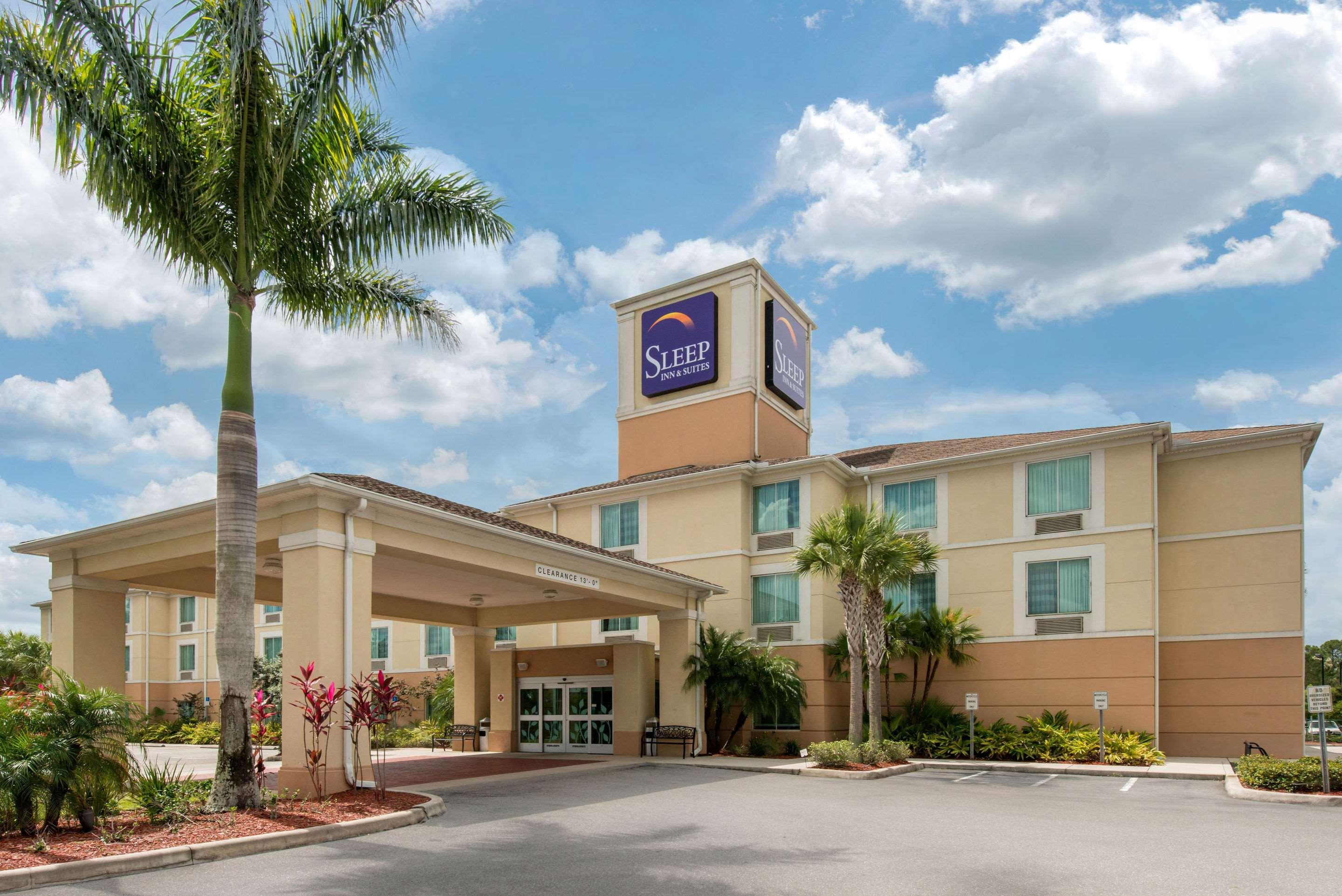 Sleep Inn & Suites Port Charlotte-Punta Gorda Exterior photo