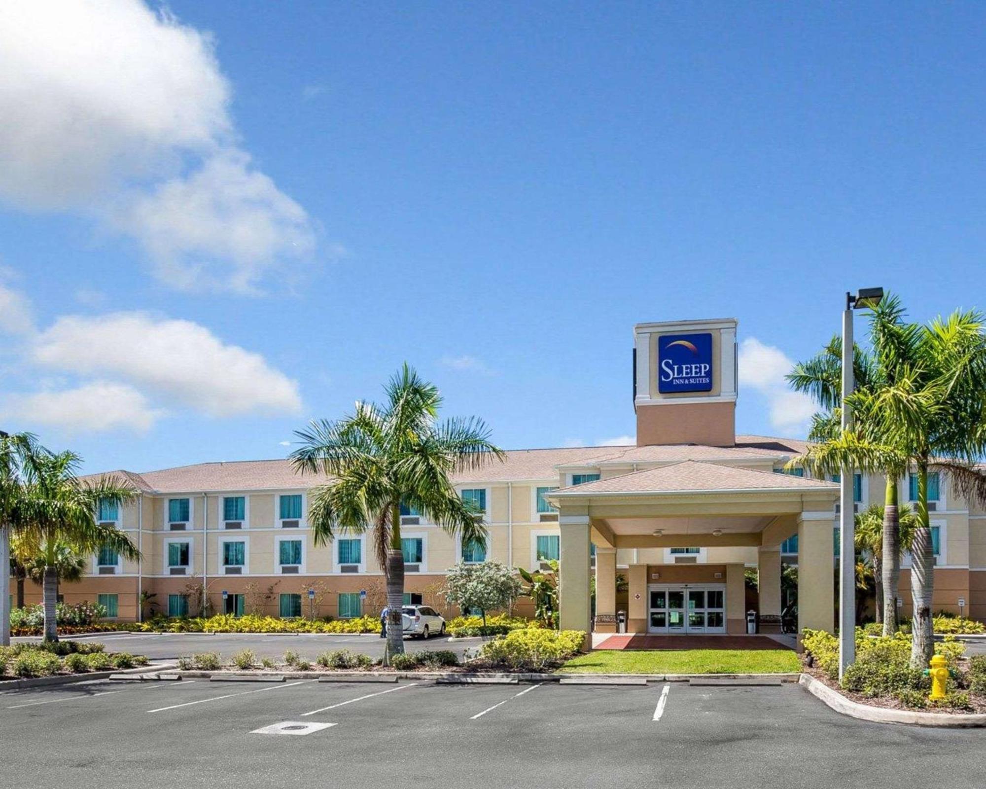 Sleep Inn & Suites Port Charlotte-Punta Gorda Exterior photo