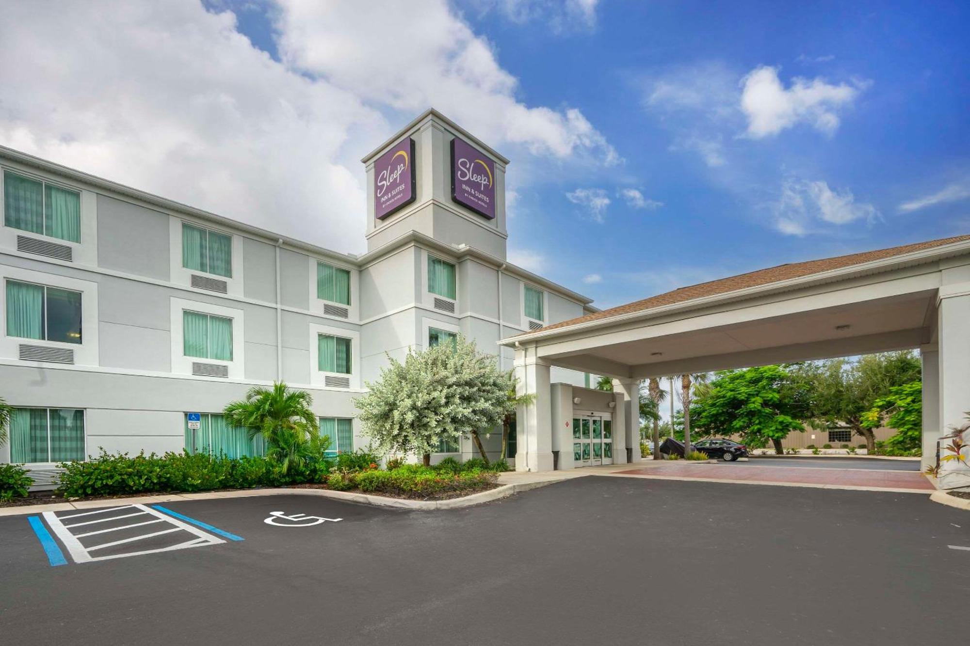 Sleep Inn & Suites Port Charlotte-Punta Gorda Exterior photo